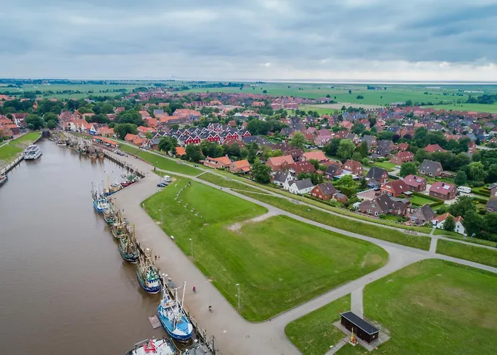 Greetsiel Am Hafen 